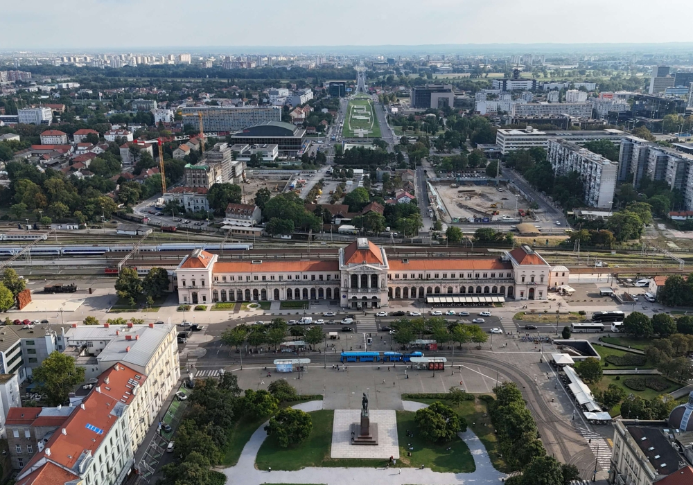 lukas-jEaSG74C3lA-unsplash-2